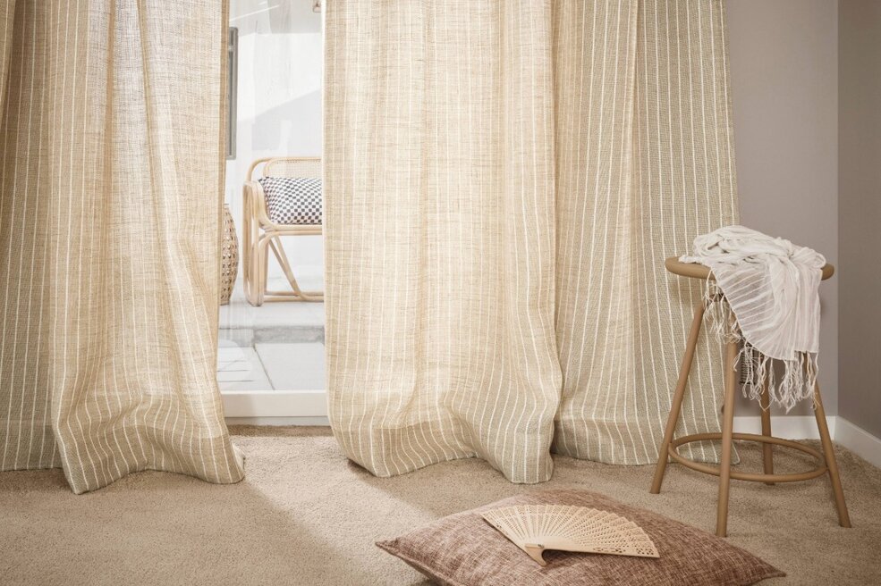 Leichte JOKA Gardinen in Beige für ein harmonisches, ruhiges Lagom-Wohngefühl